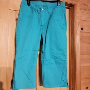 Capri shorts  size 10 Green